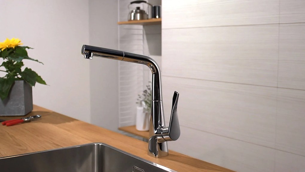 Hansgrohe Metris New, páková kuchynská batéria 320, s vyťahovacím výtokom, chrómová, HAN-14821000