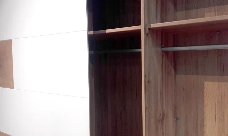 Šatníková skriňa Capri, dub wotan/biela