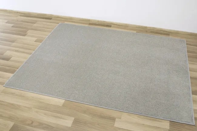 Metrážny koberec Platino 74 sivý