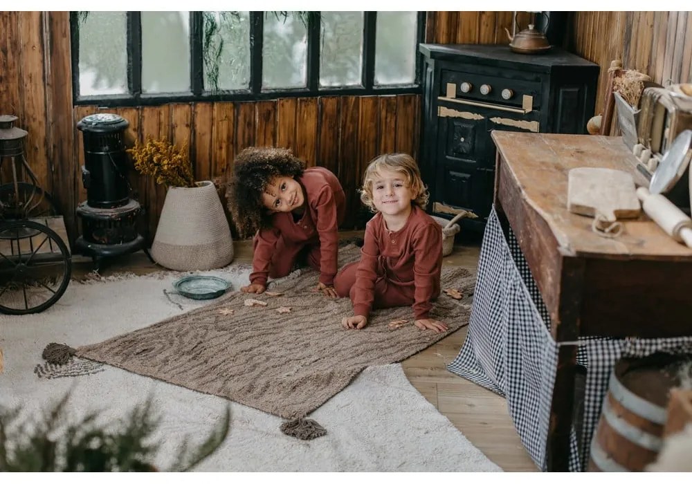 Krémový prateľný ručne tkaný bavlnený detský koberec 140x200 cm Pine Forest – Lorena Canals