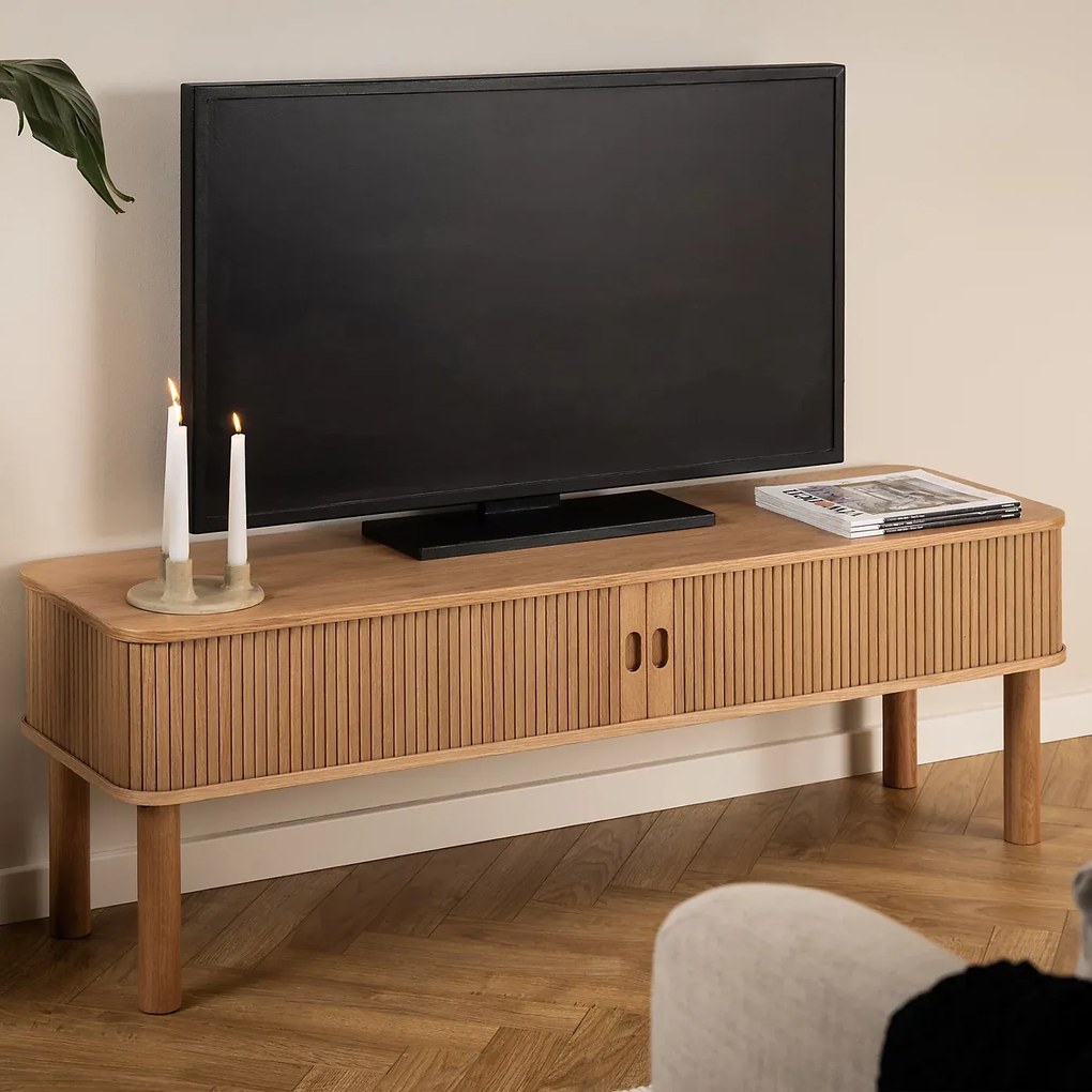 TV skrinka Langley 140 cm dub prírodný