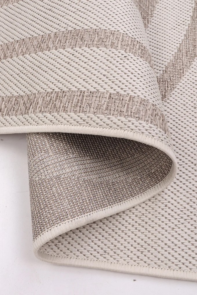 Koberec Flora 51001/D9TW rozmery koberec: 67x120 cm