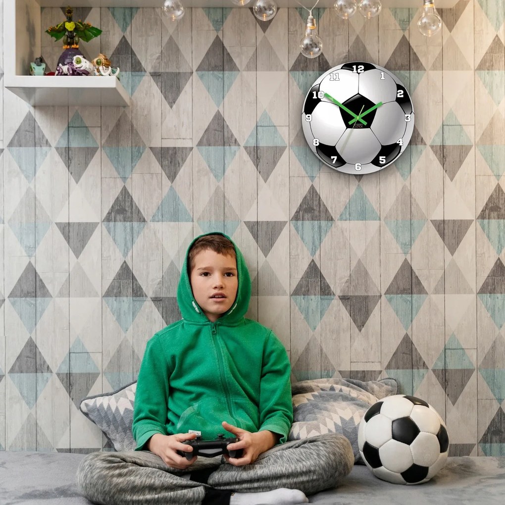 Detské nástenné hodiny Futbal 30 cm čiernobiele