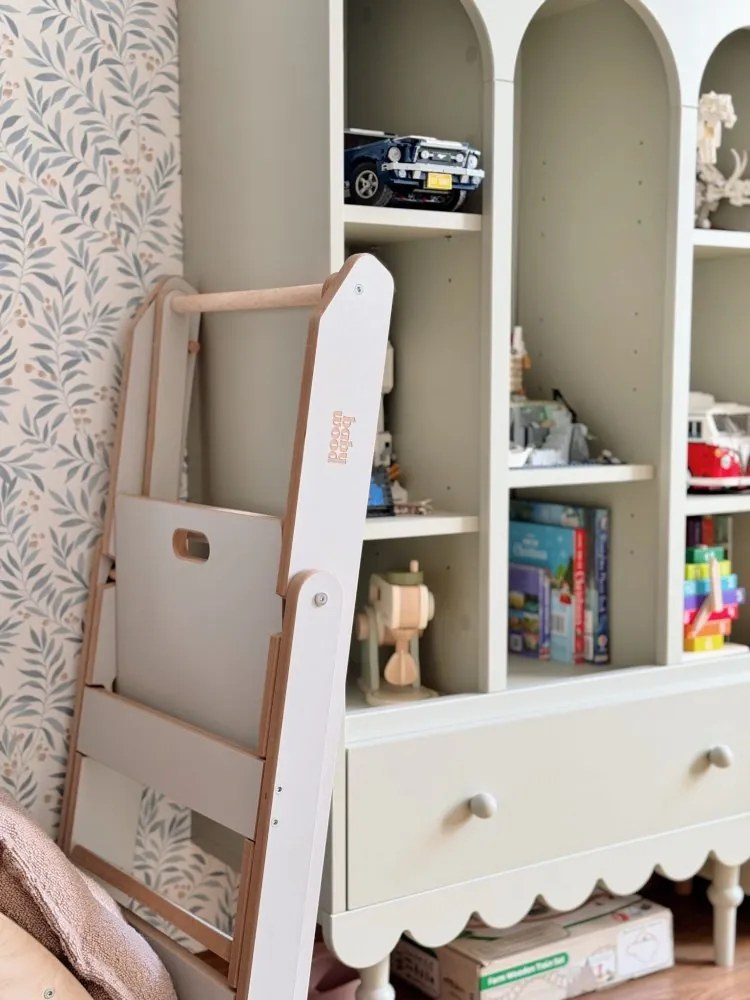 Učiaca montessori detská veža skladacia šedá