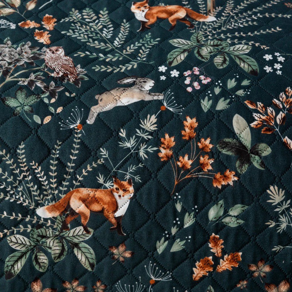 Prehoz na posteľ THE FOX AND THE HARE tmavozelený Rozmer: 170 x 210 cm
