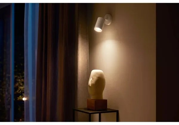 Philips - LED RGBW Stmievateľné bodové svietidlo Hue FUGATO 1xGU10/4,2W/230V biela