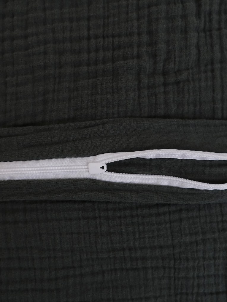 Mušelínová obliečka na vankúš 40 x 60 cm - Alexia tmavo zelená