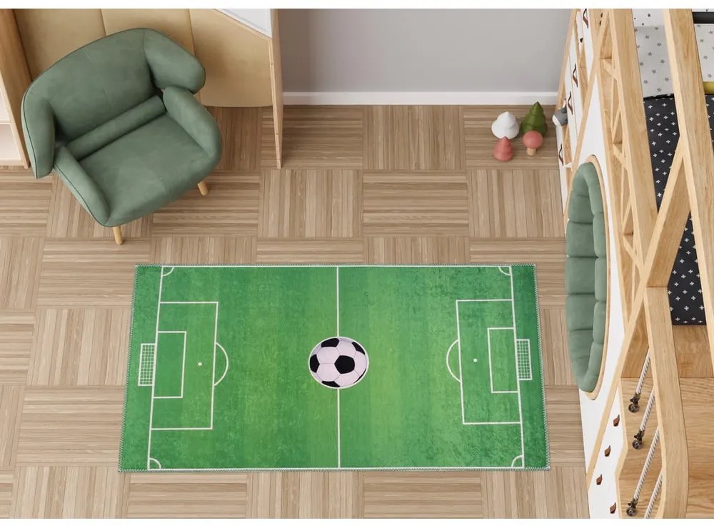 Zelený prateľný detský hrací koberec 80x120 cm Soccer Time – Vitaus