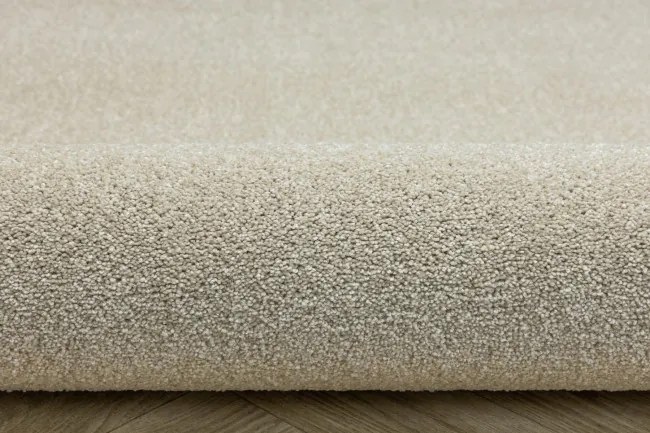 Metrážny koberec BRIGHTON 173 béžový