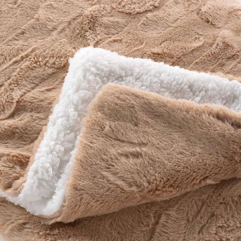 Svetlohnedá deka z mikroplyšu 180x220 cm Foxy – douceur d'intérieur