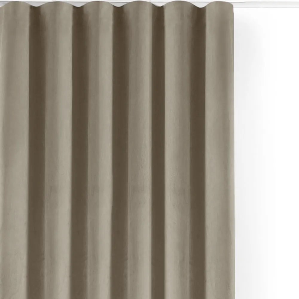 Béžový zamatový dimout záves 200x250 cm Velto – Filumi