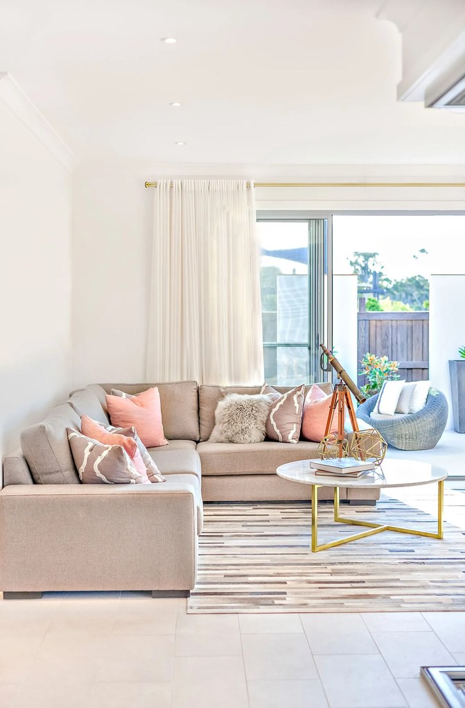 Dekorstudio Garniža dvojradová FLAT zlatá 19mm Dĺžka: 360cm, Typ uchytenia: Držiak dvojitý modern, Typ príslušenstva: Bez príslušenstva