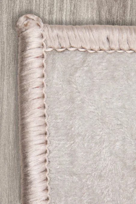 Protišmykový koberec MILANO 40021-01 krémový / zlatý