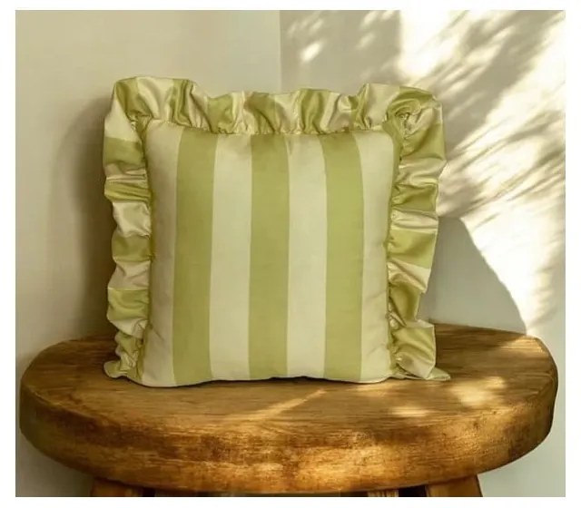 Obliečka na vankúš 45x45 cm Ruffled – Mila Home