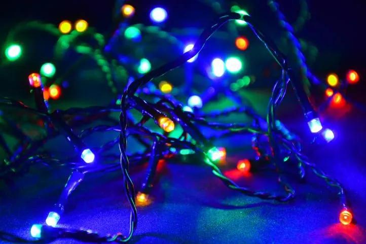 Vianočné LED osvetlenie 40 m - farebné, 400 diód