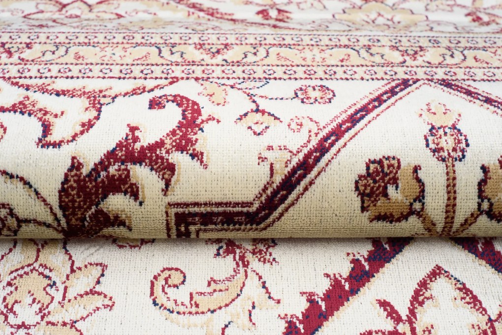 TA Koberec Isphahan 84412/56 slonovina/červená Rozmer: 160x230 cm
