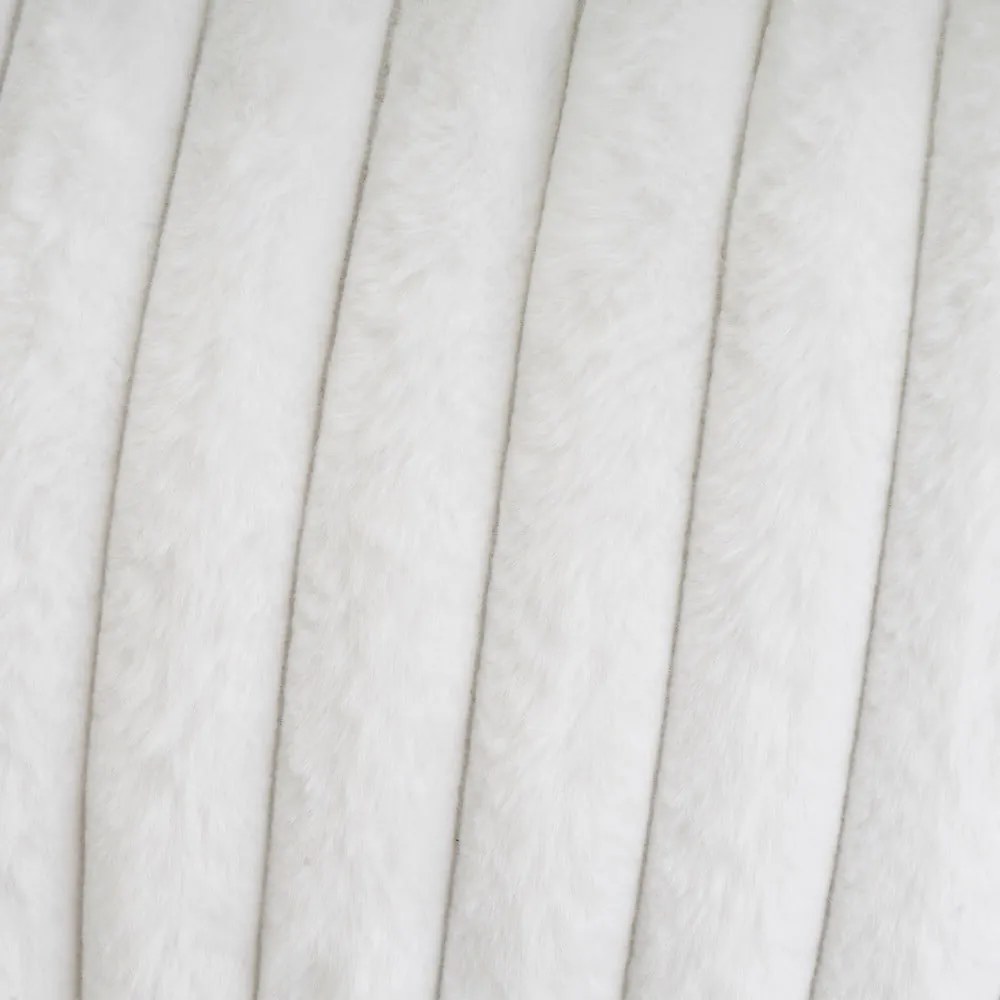 Dekoračný vankúš z mikroplyšu 30x50 cm Fur Velvet – Casa Selección