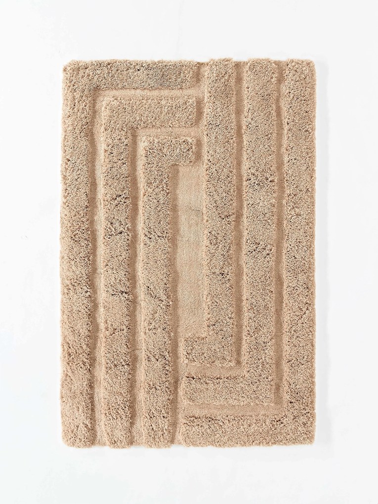 Koberec's vysokým vlasom a reliéfnou štruktúrou Genève