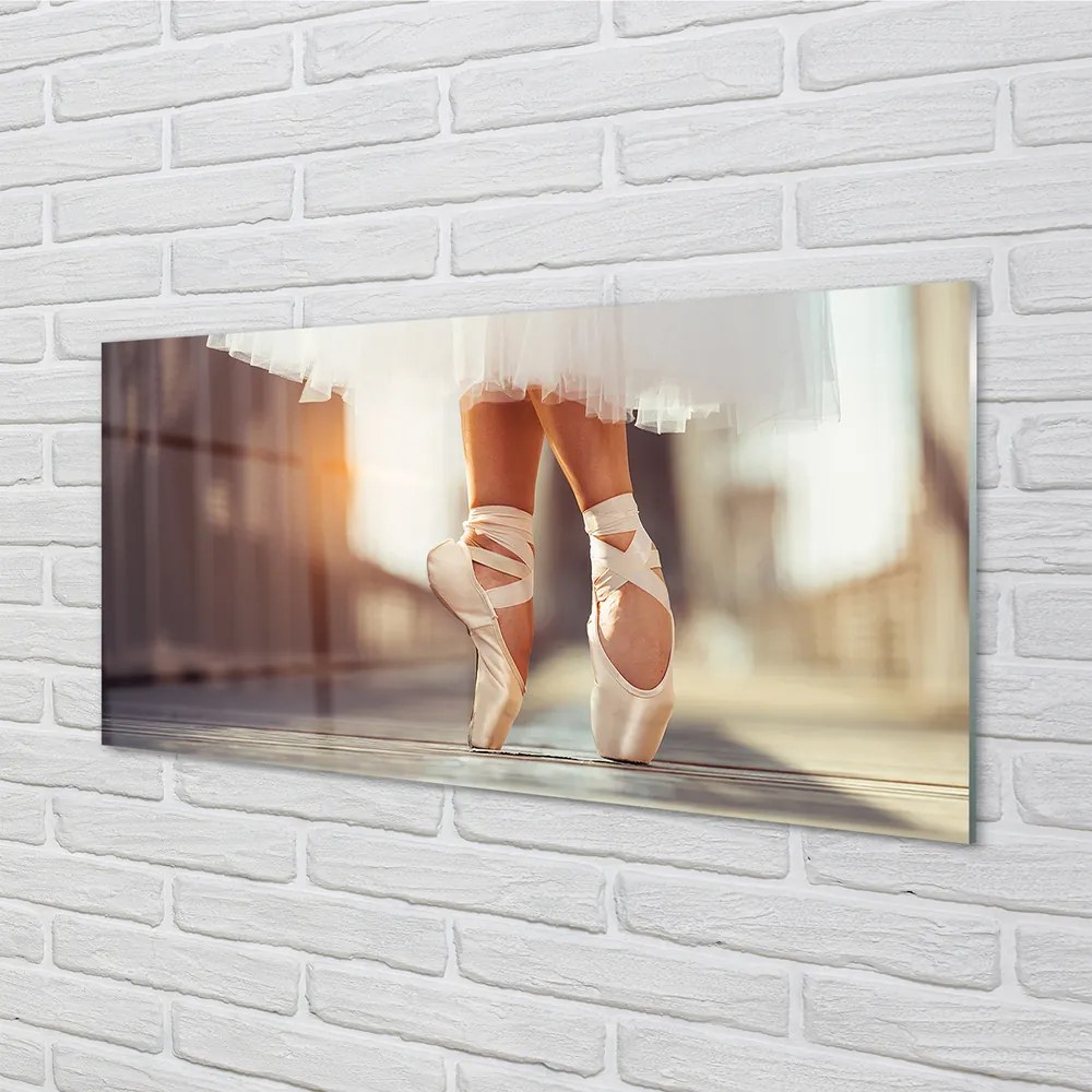 Obraz plexi Biele baletné topánky ženské nohy 100x50 cm