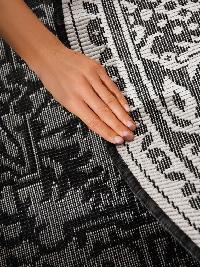 Kusový koberec Duet Kona 106248 Black/White kruh - na von aj na doma, 160x160 (priemer) kruh, čiernobiela, chodba / predsieň, NORTHRUGS