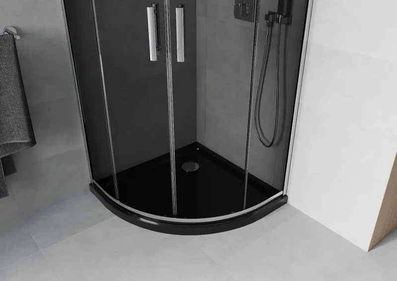Mexen Rio, štvrťkruhový sprchovací kút s posuvnými dverami 80 x 80 cm, 6mm šedé sklo, chrómový profil + čierna sprchová vanička, 863-080-080-01-30-4170