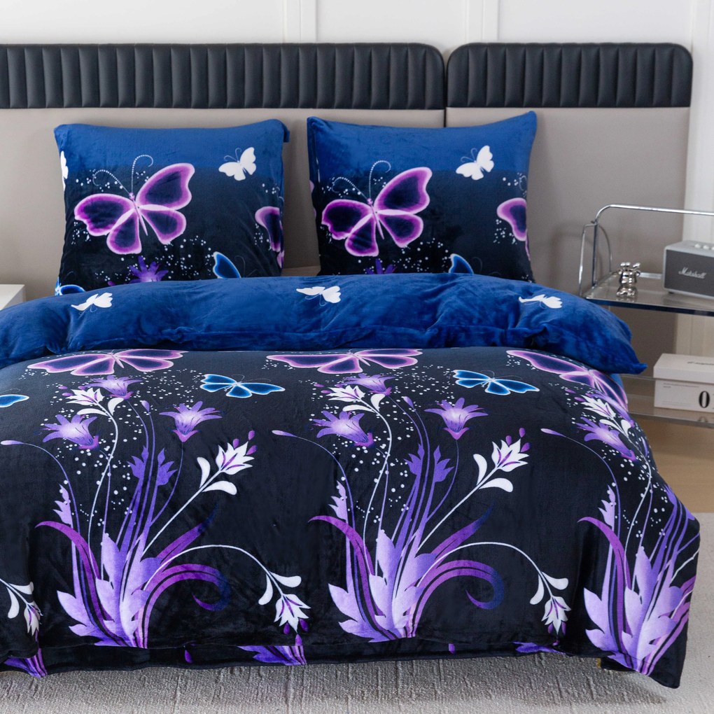 Sada mikroplyšových obliečok VIOLET BUTTERFLY tmavomodré + obliečka mikroplyš SOFT 180x200 cm biele, dvojlôžko