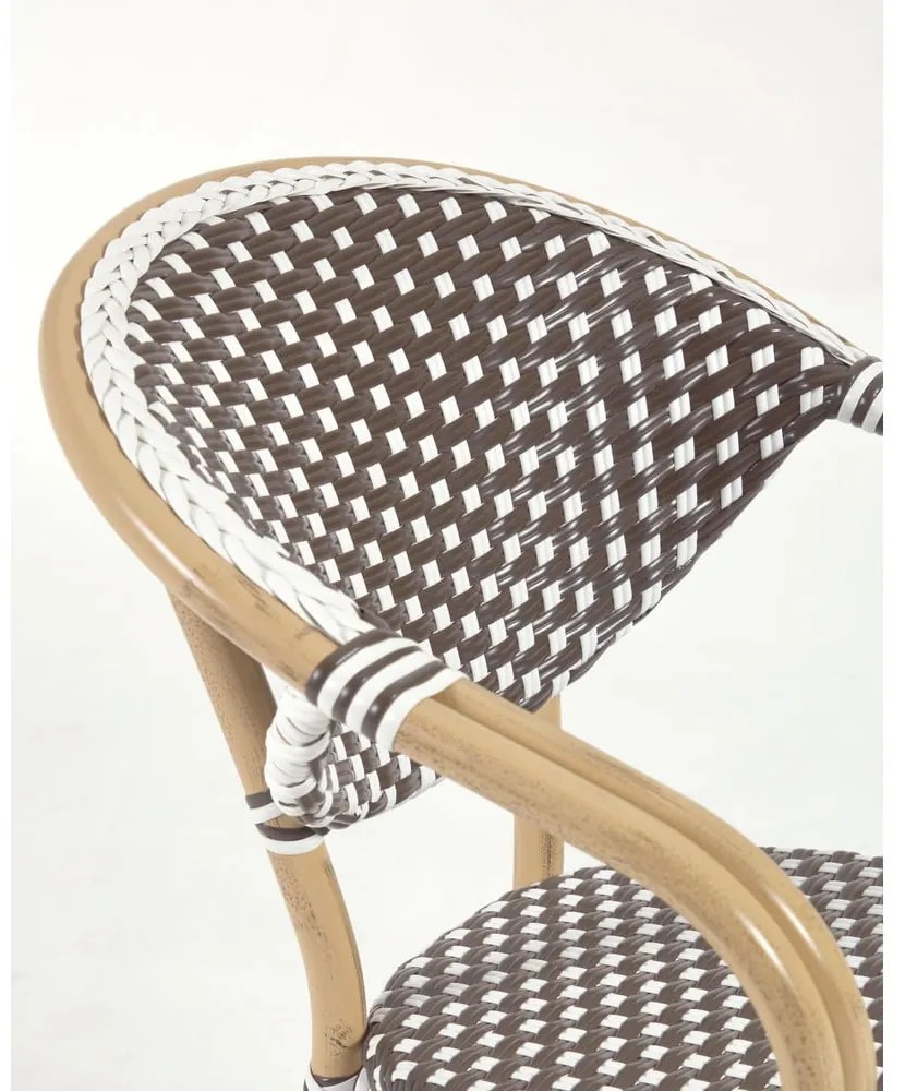 Hnedá kovová/plastová záhradná stolička Marilyn – Kave Home