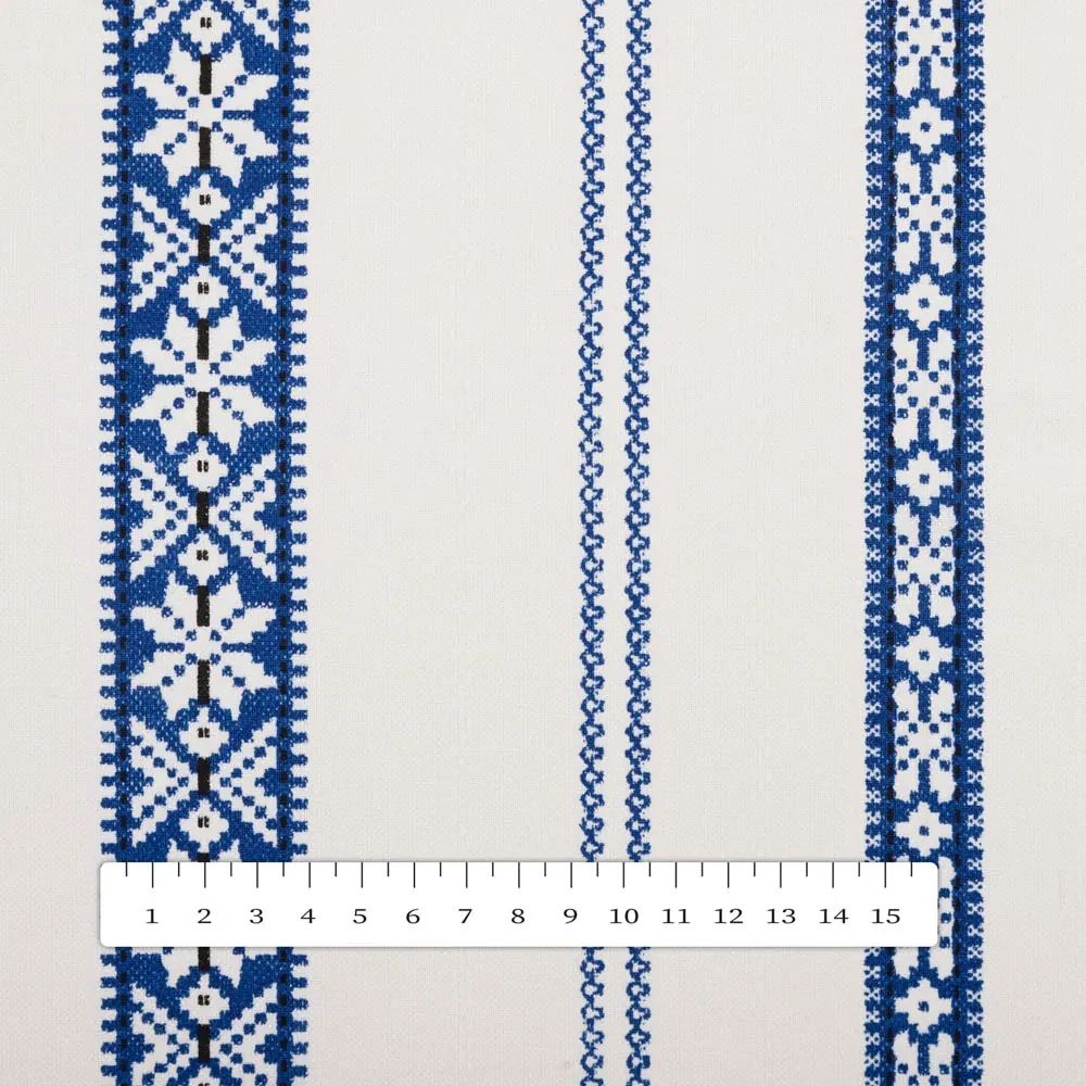 Biante Bavlnený okrúhly obrus Sandra SA-590 Modrý ľudový vzor na bielom Ø 90 cm