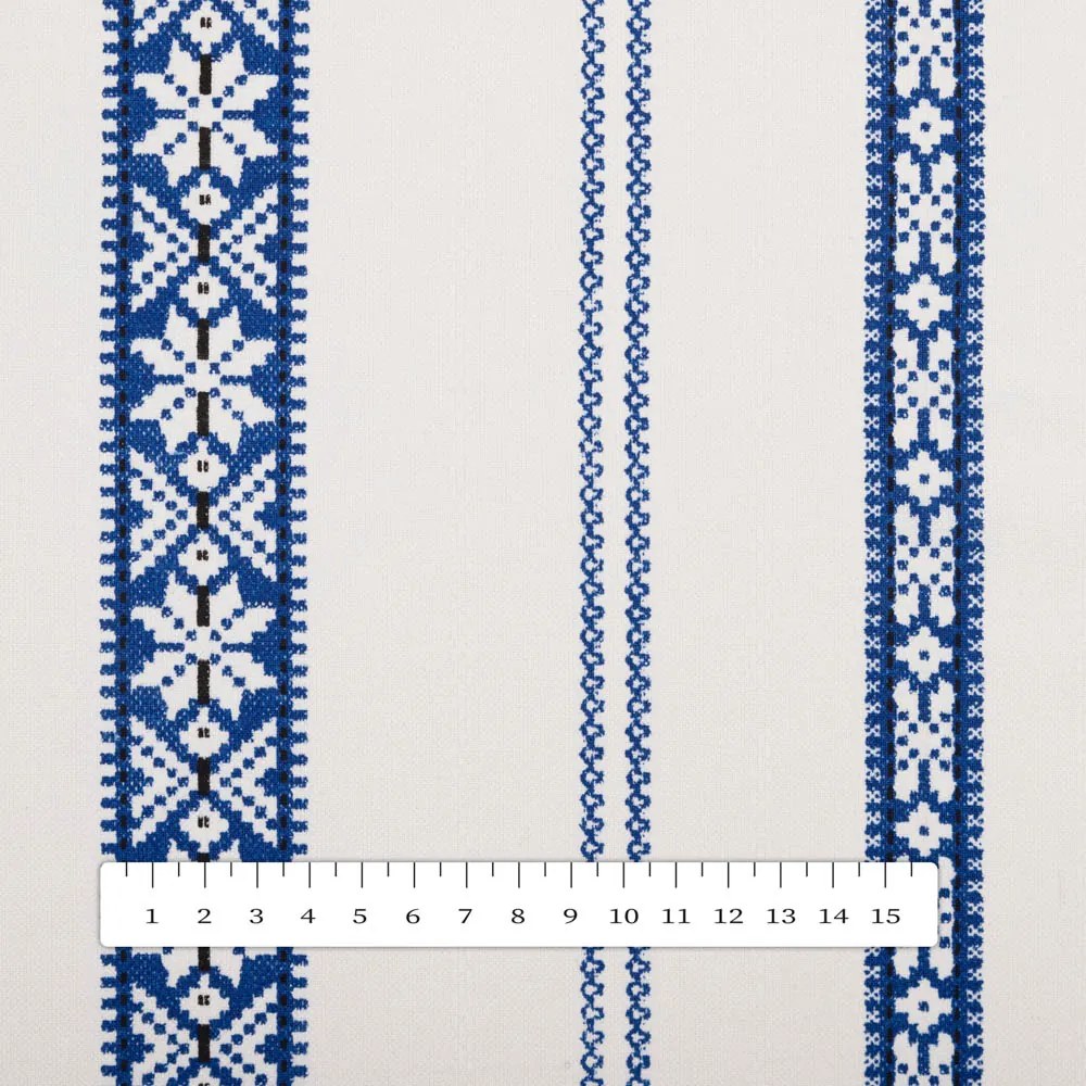 Biante Bavlnený štvorcový obrus Sandra SA-590 Modrý ľudový vzor na bielom 90x90 cm