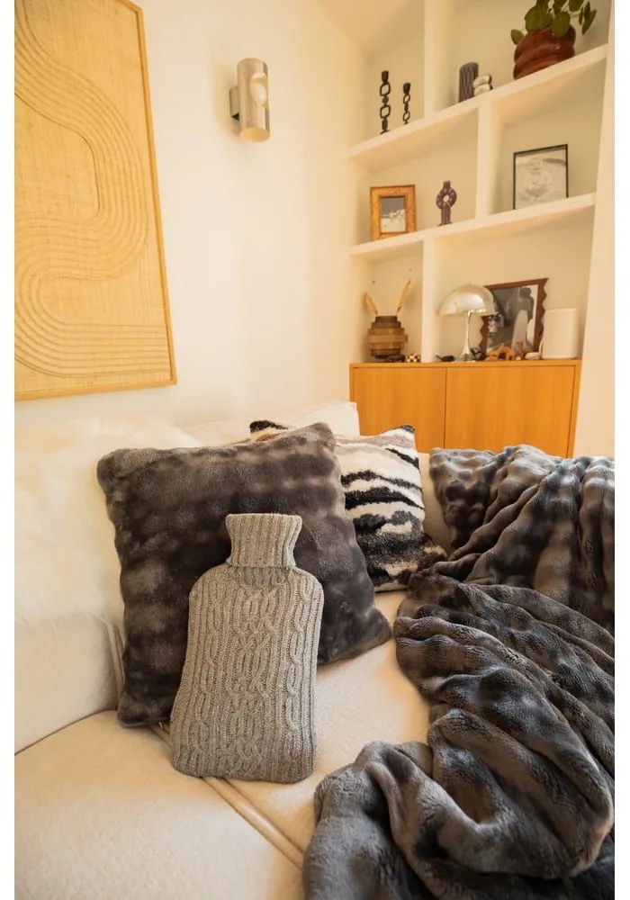 Sivá deka z mikroplyšu 150x200 cm Wave – Tiseco Home Studio