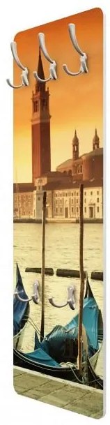 Vešiak na stenu Gondoly v Benátkach