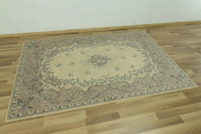 Koberec Isfahan Dafne alabastrový