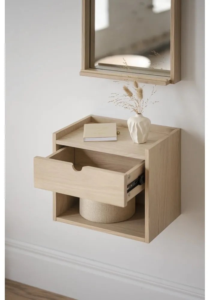 Závesný/s poličkami nočný stolík z dubového dreva v prírodnej farbe Hillmond – Rowico