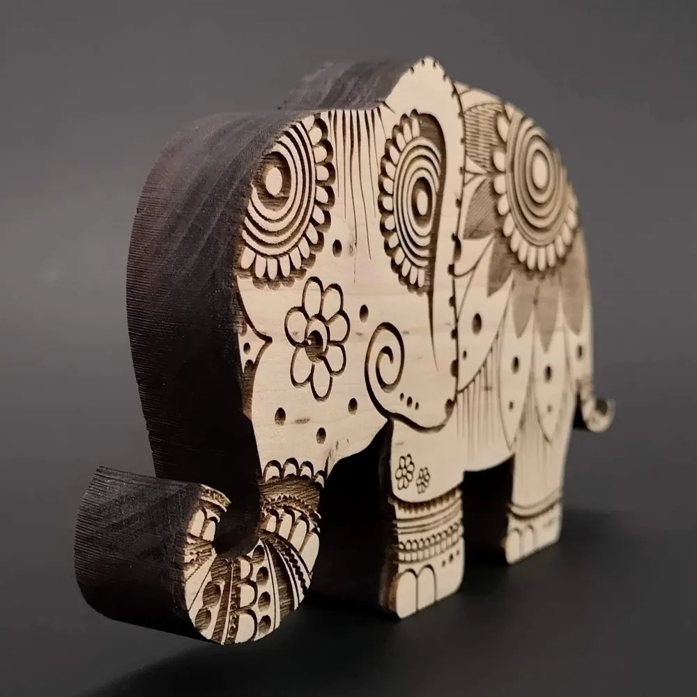 AMADEA Drevená dekorácia slon, masívne drevo 15x9,5x1,8 cm