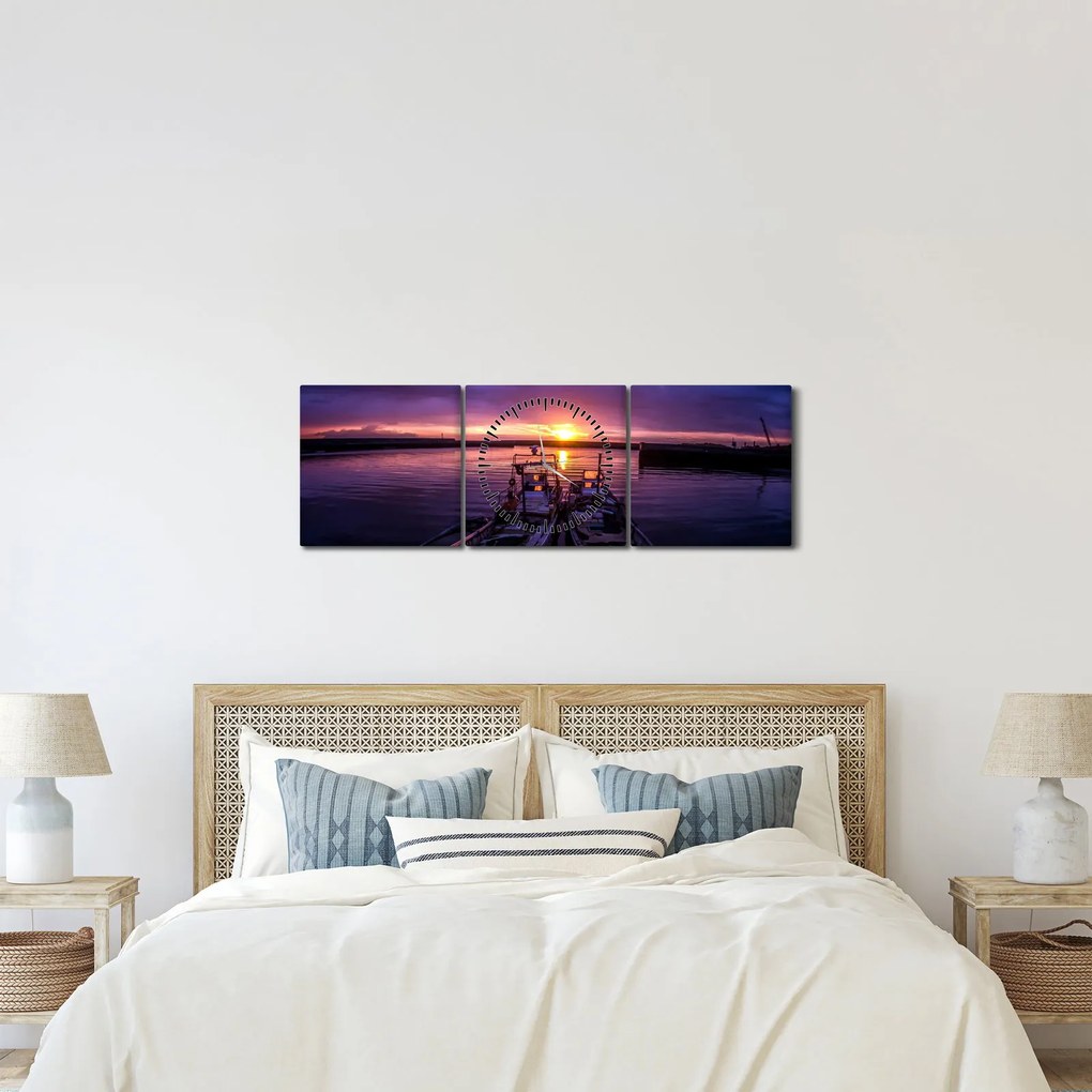 Obraz rybárskych lodí v prístave (s hodinami) (90x30 cm)