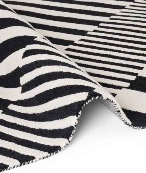 Koberec Elle Decoratio Stryve čierny / biely