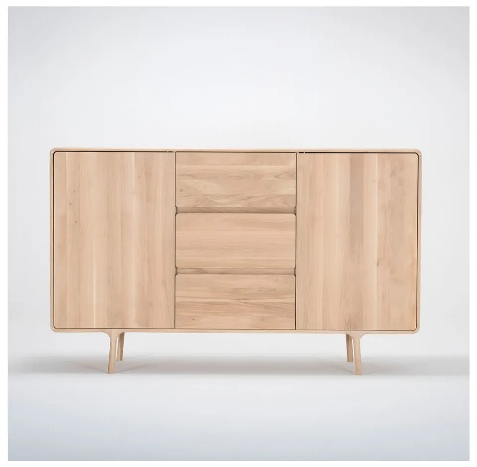 Komoda z masívneho dubového dreva s 3 zásuvkami Gazzda Fawn, šírka 180 cm