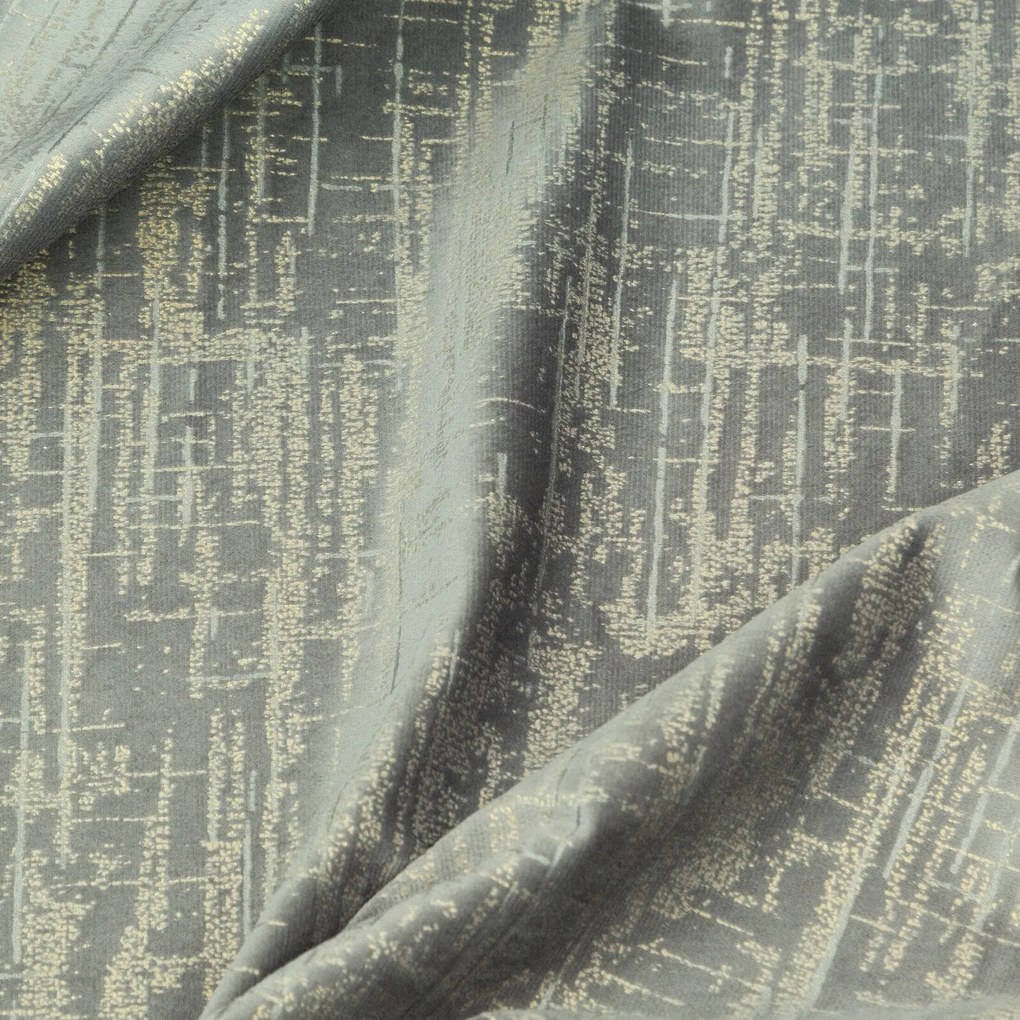 ZATEMŇOVACÍ ZÁVES NA KRÚŽKOCH MARSALA 140X250 CM STRIEBORNÁ