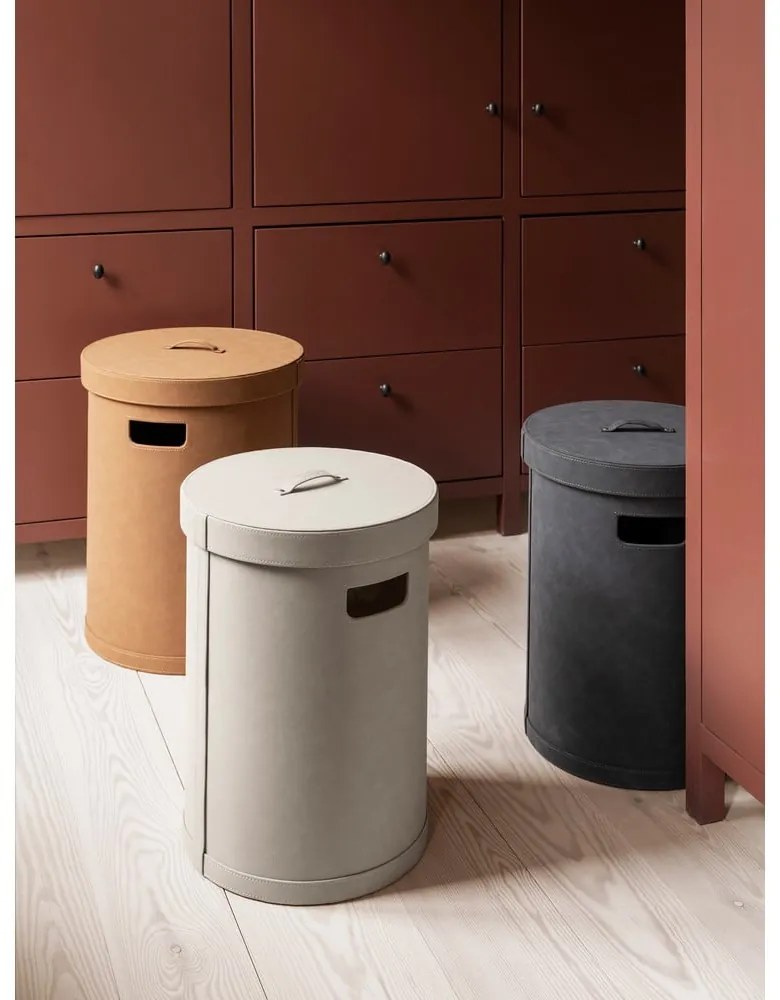 Béžový kôš na bielizeň z umelej kože Sahla M – Blomus