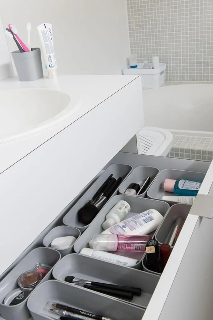 CURVER INFINITY DIVIDER XS set 3 organizátorov do zásuvky 8 x 8 x 5 cm sivá 01722-099