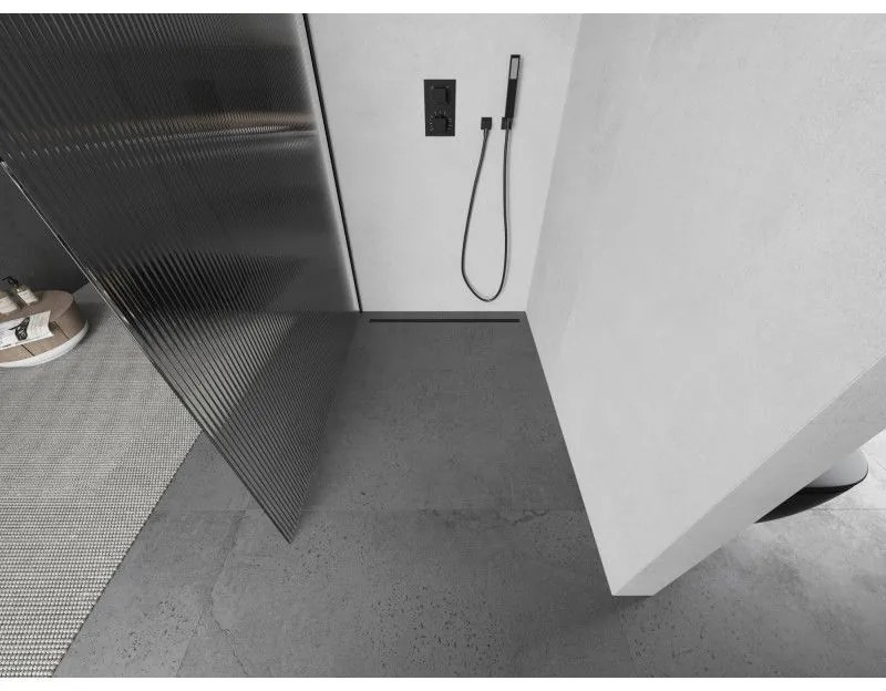 Mexen Kioto L, sprchová zástena Walk-In 120 x 200 cm, 8mm sklo s rebrovým vzorom, čierny profil, 800-120-103-70-09