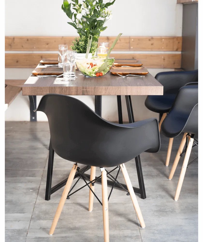 AKCIA Čierne jedálenské kreslo LIZBONA II. akosť