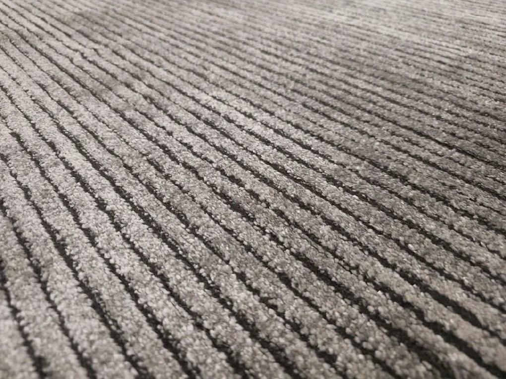 BE Koberec Eforia 9551 GREY – sivý obdĺžnikový Rozmer: 160x220 cm