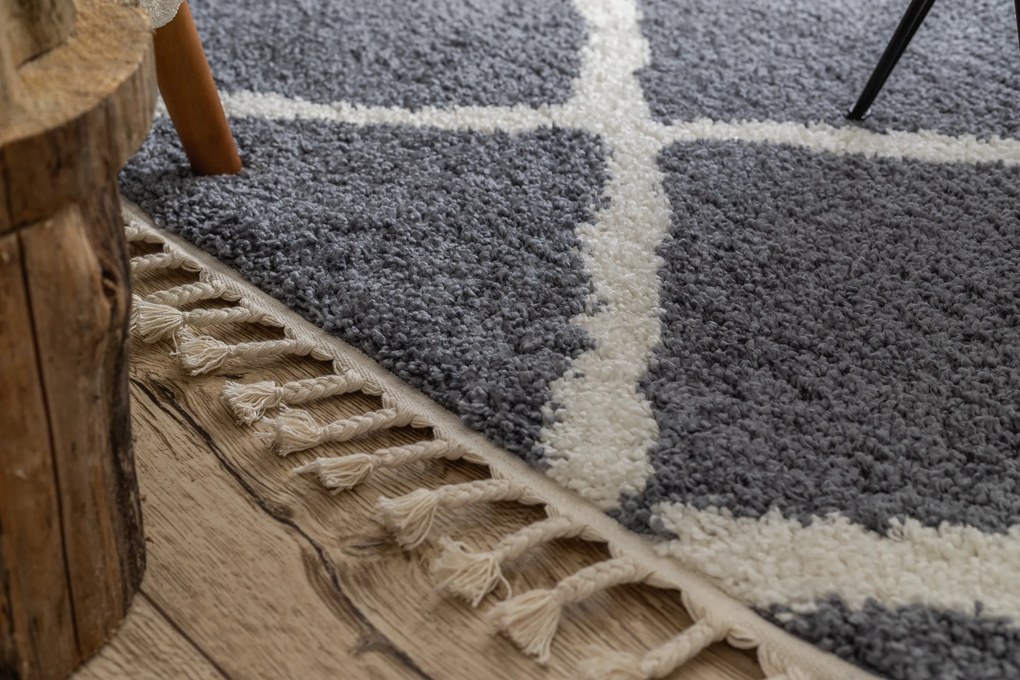 Koberec BERBER CROSS B5950, sivo - biely, strapce, Maroko Shaggy