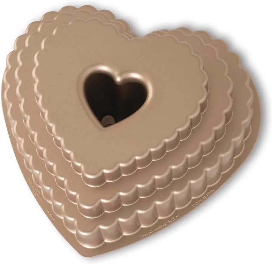 Forma na bábovku v karamelovej farbe Nordic Ware Heart, 2,8 l