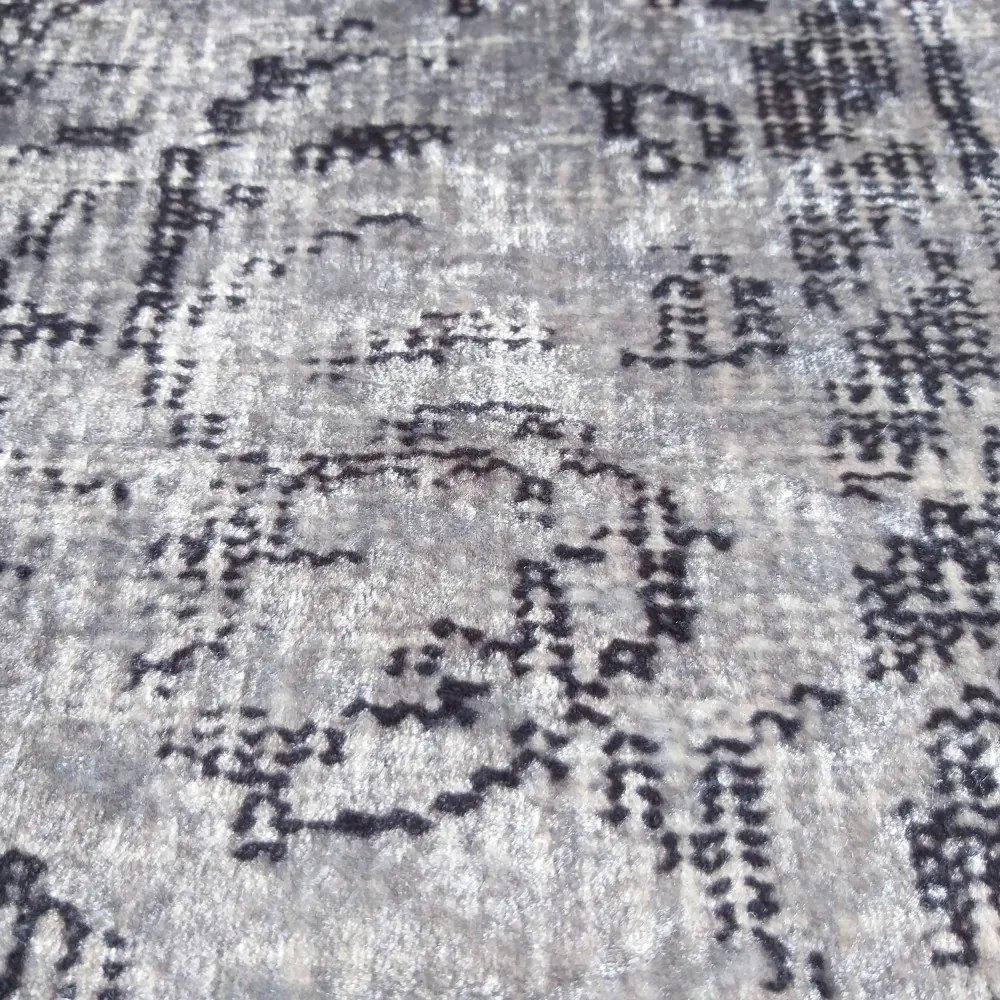 Koberec s orientálnym vzorom v sivej farbe Šírka: 60 cm | Dĺžka: 100 cm