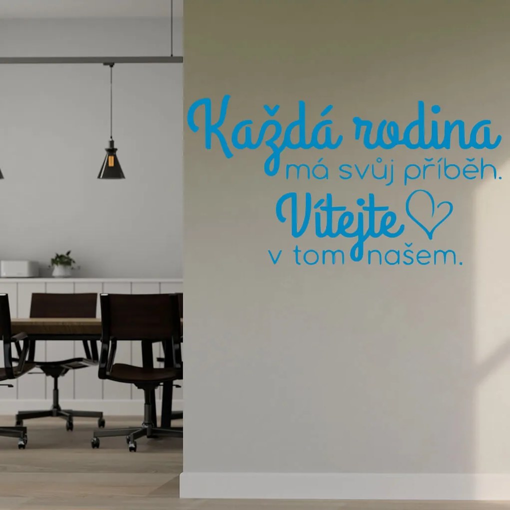 Veselá Stena Samolepka Každá rodina má svoj príbeh Farba: červená, Veľkosť: 100 x 57 cm