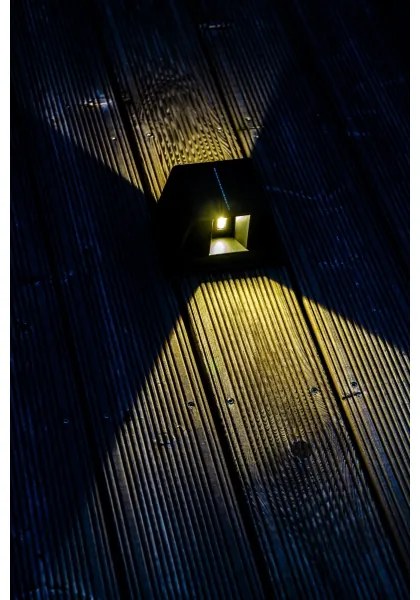 Immax 08489L - LED solárne nástenné svietidlo so senzorom LED/2W/5V IP54