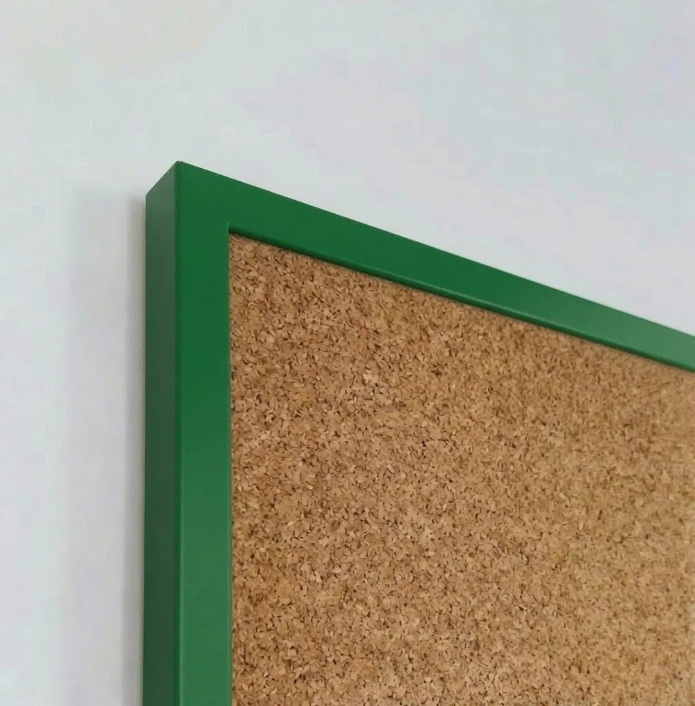 Toptabule.sk  Kombinovaná tabuľa čierna v zelenom drevenom ráme COLOR 60x40 cm