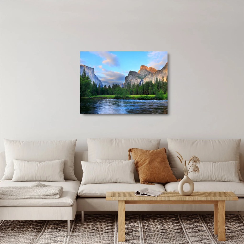 Sklenený obraz divokej horskej krajiny (70x50 cm)